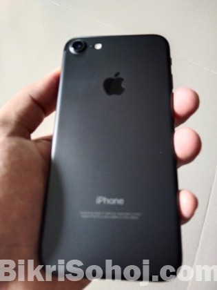 iPhone 7 2/128 black fresh